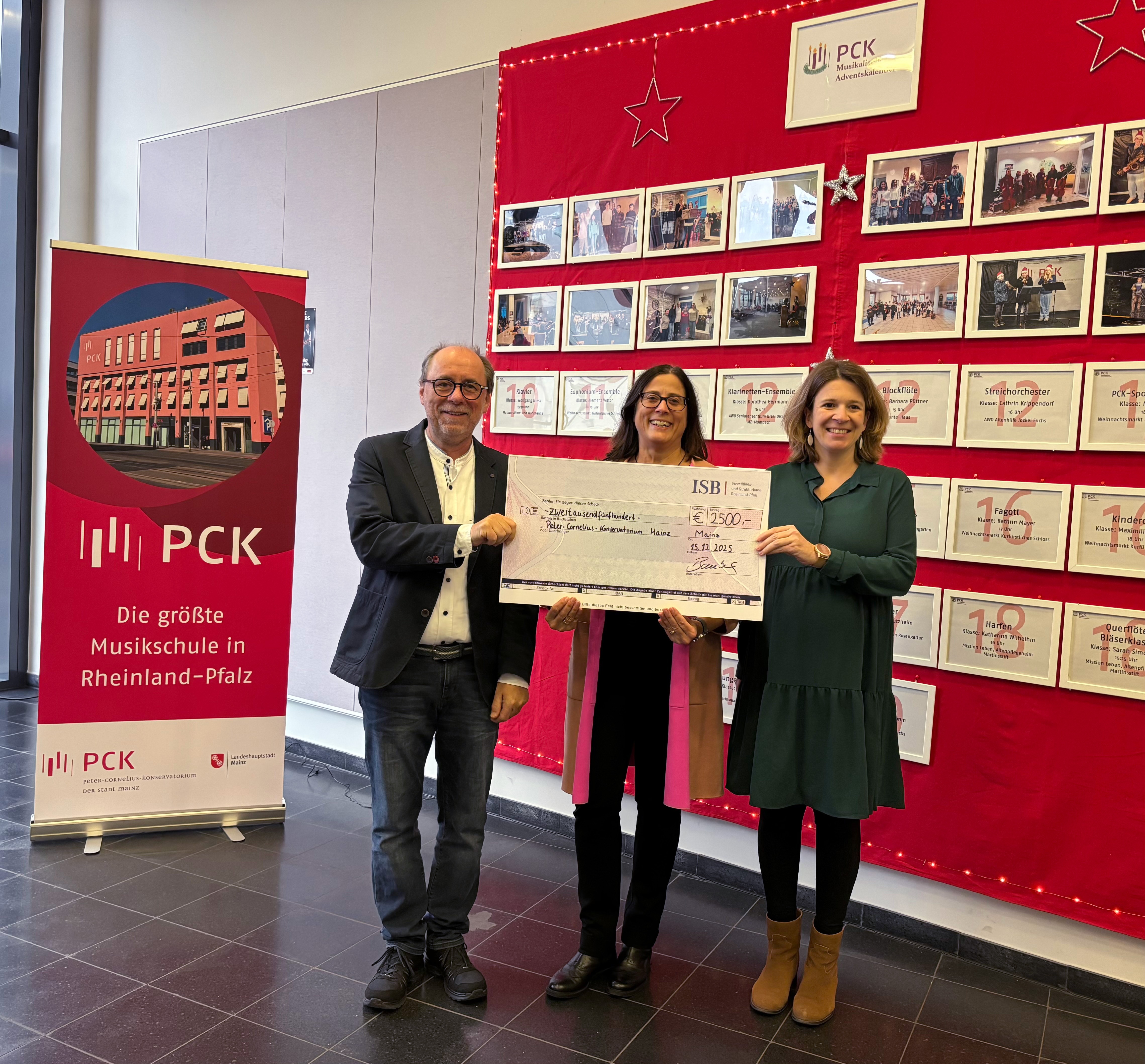 Bild Spendenübergabe